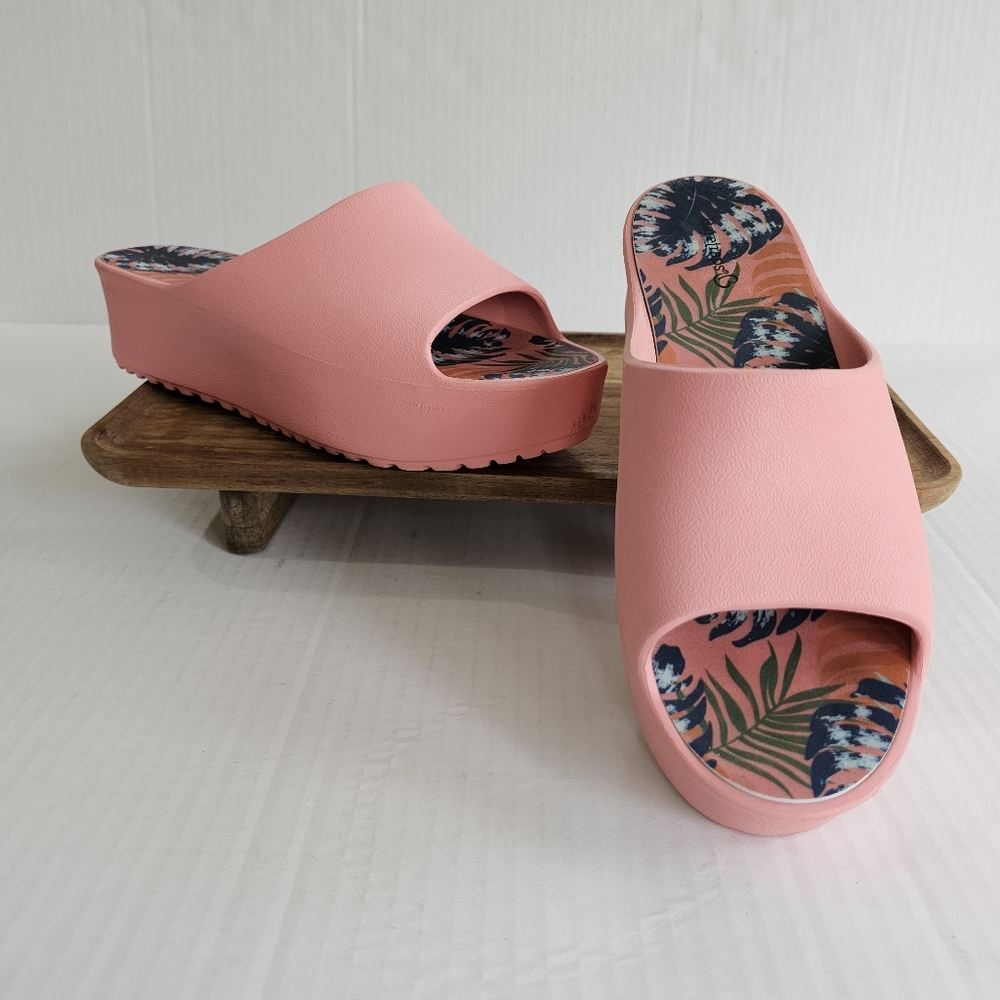 Women's Pink Slide Platform Sandals - Floral Insole